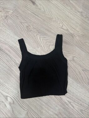 Black Women's Ribbed Tank Top - Classic Crop
